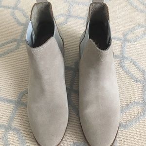 Tom’s Ella boot size 8.5